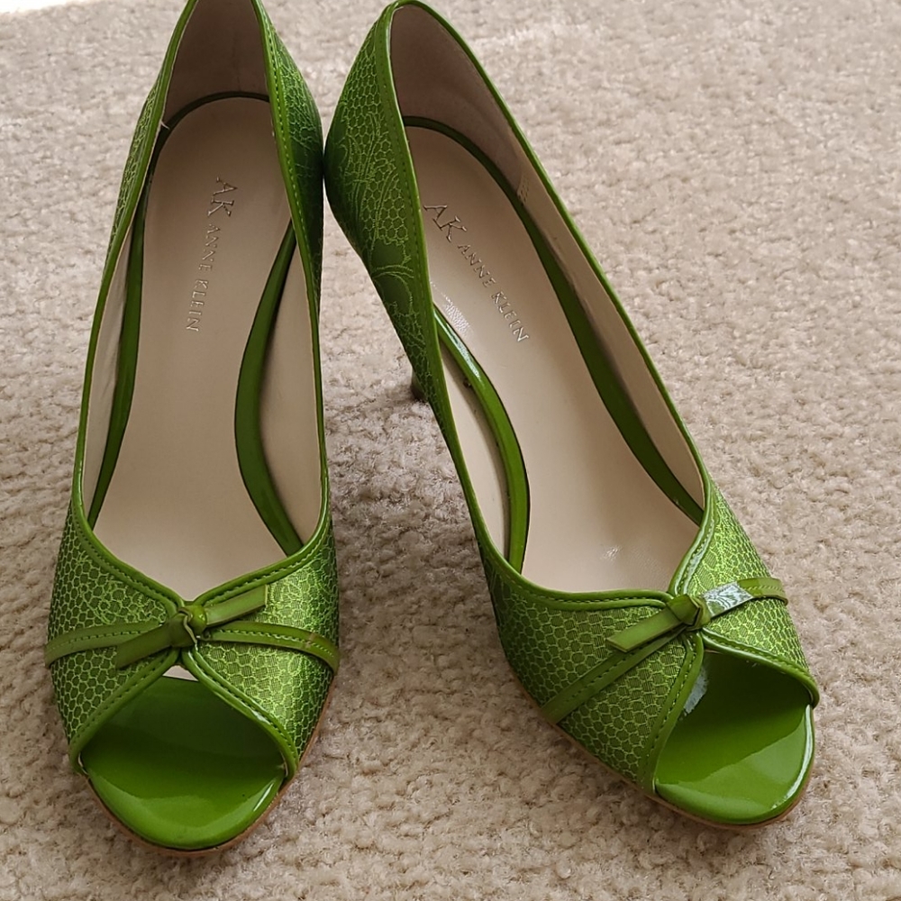 AK Heels - Picture 2 of 4